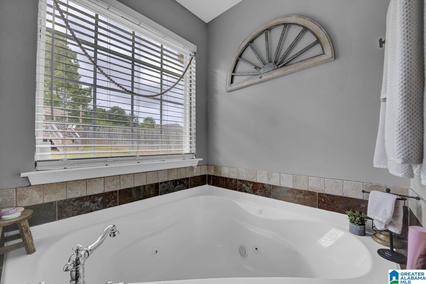 420 Quail Hollow Road Warrior, AL 35180 - Photo 14 of 29