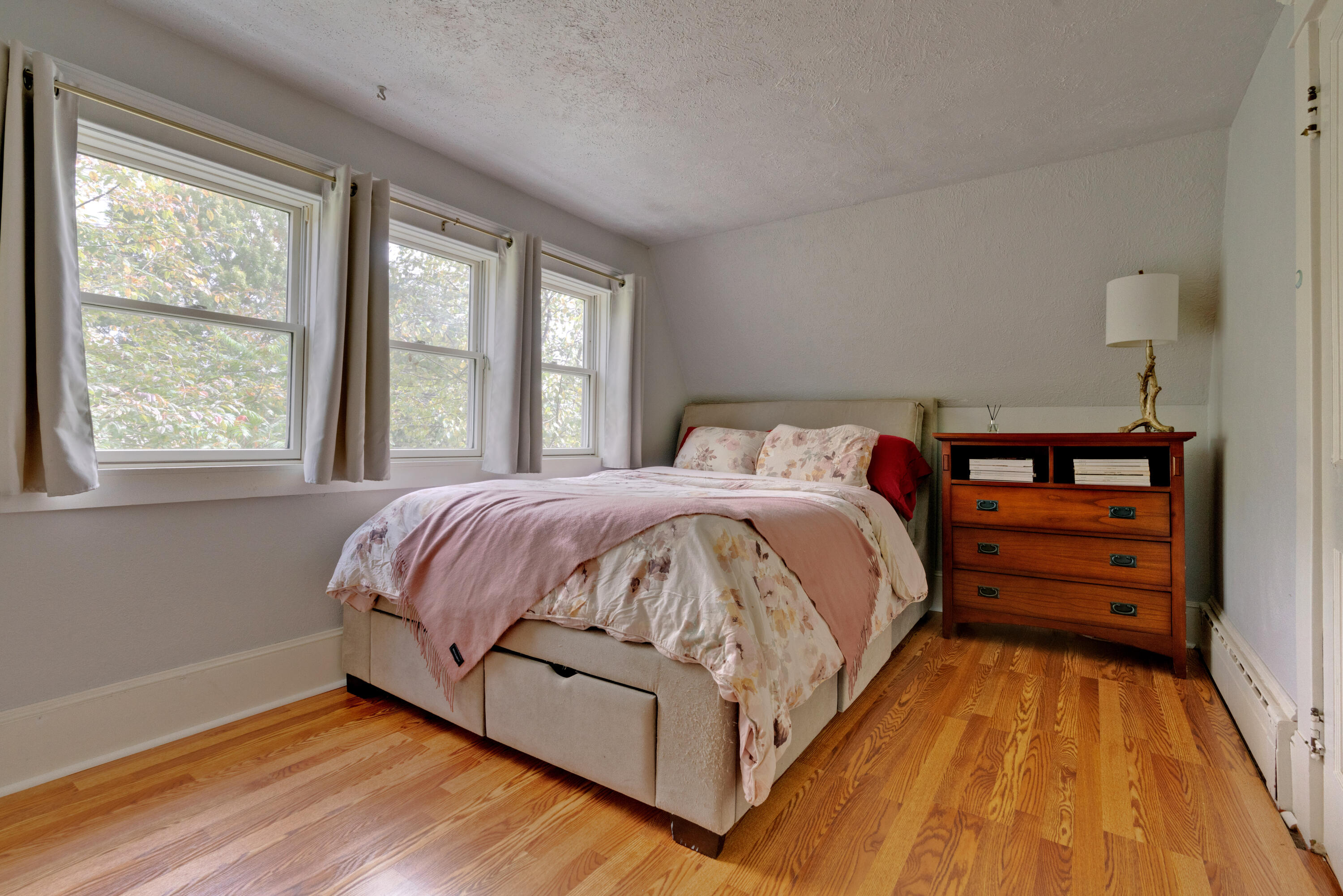 13 Sunset Road Scarborough, ME 04074 - Photo 14 of 31 second bedroom