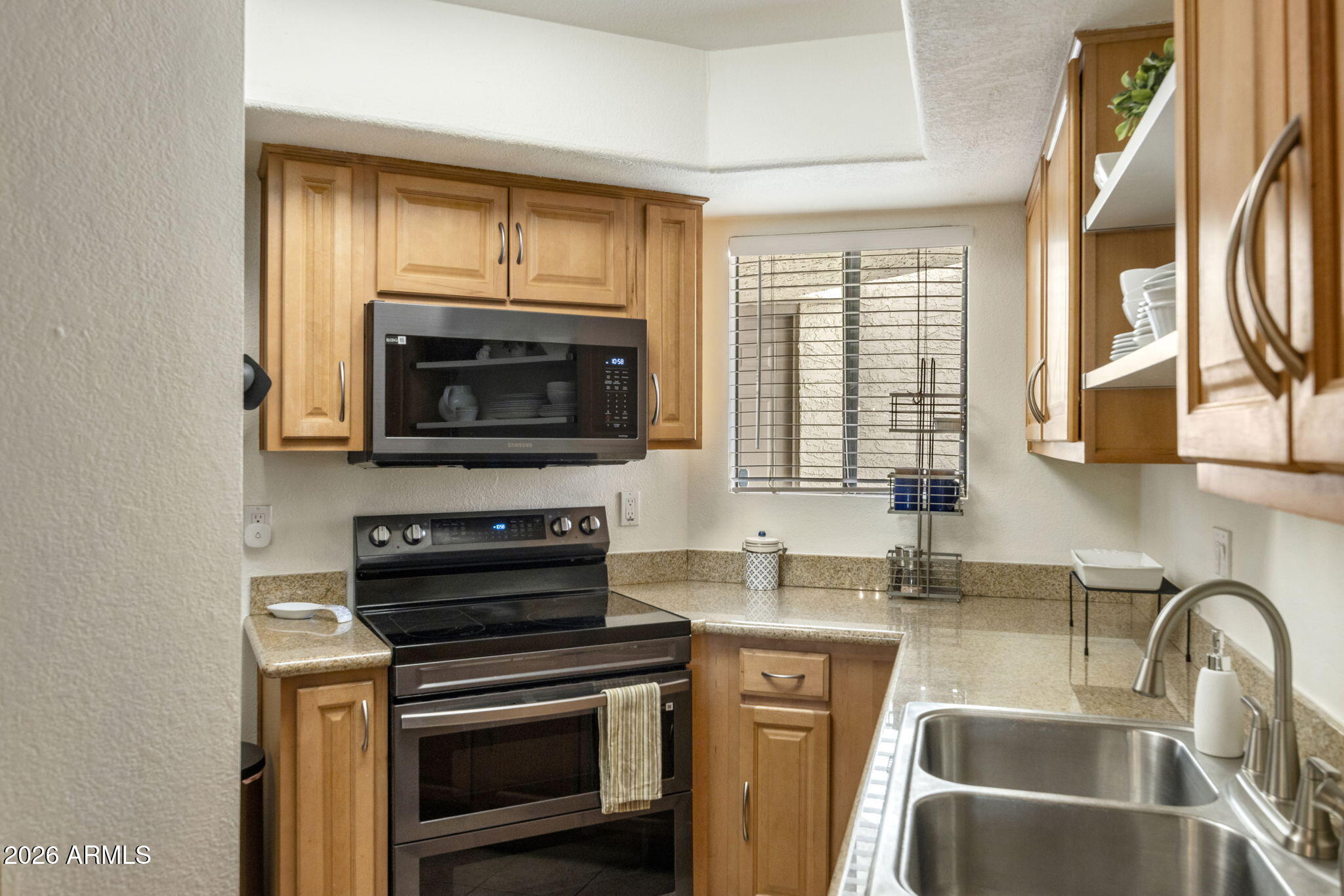 985 North Granite Reef Road, Unit 154 Scottsdale, AZ 85257 - Photo 5 of 29 5-web-or-mls-D46A5613