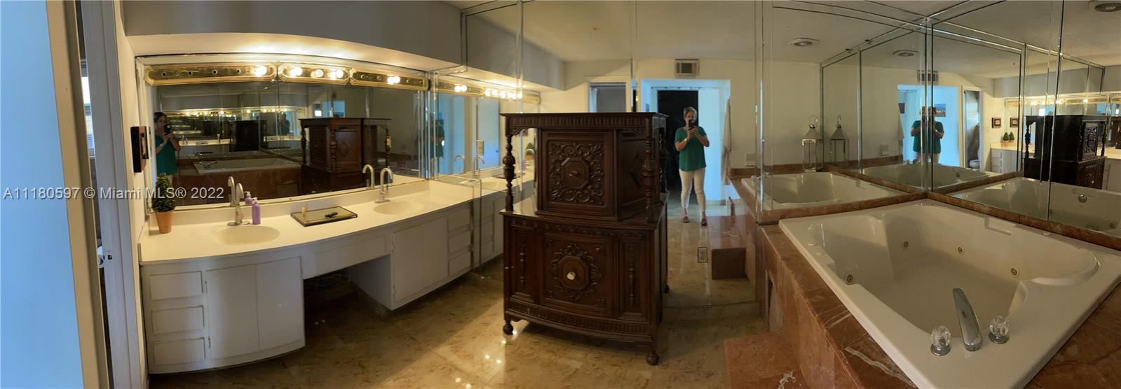 6411 Windmill Gate Road Miami Lakes, FL 33014 - Photo 14 of 23 a room with table and chairs