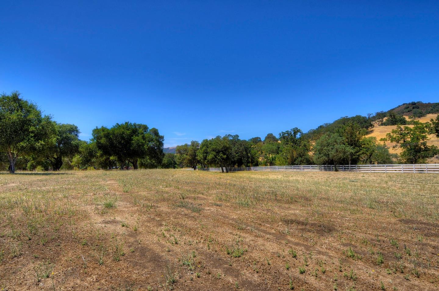 17775 Uvas Road Morgan Hill, CA 95037 - Photo 7 of 24 Gallery Image 7