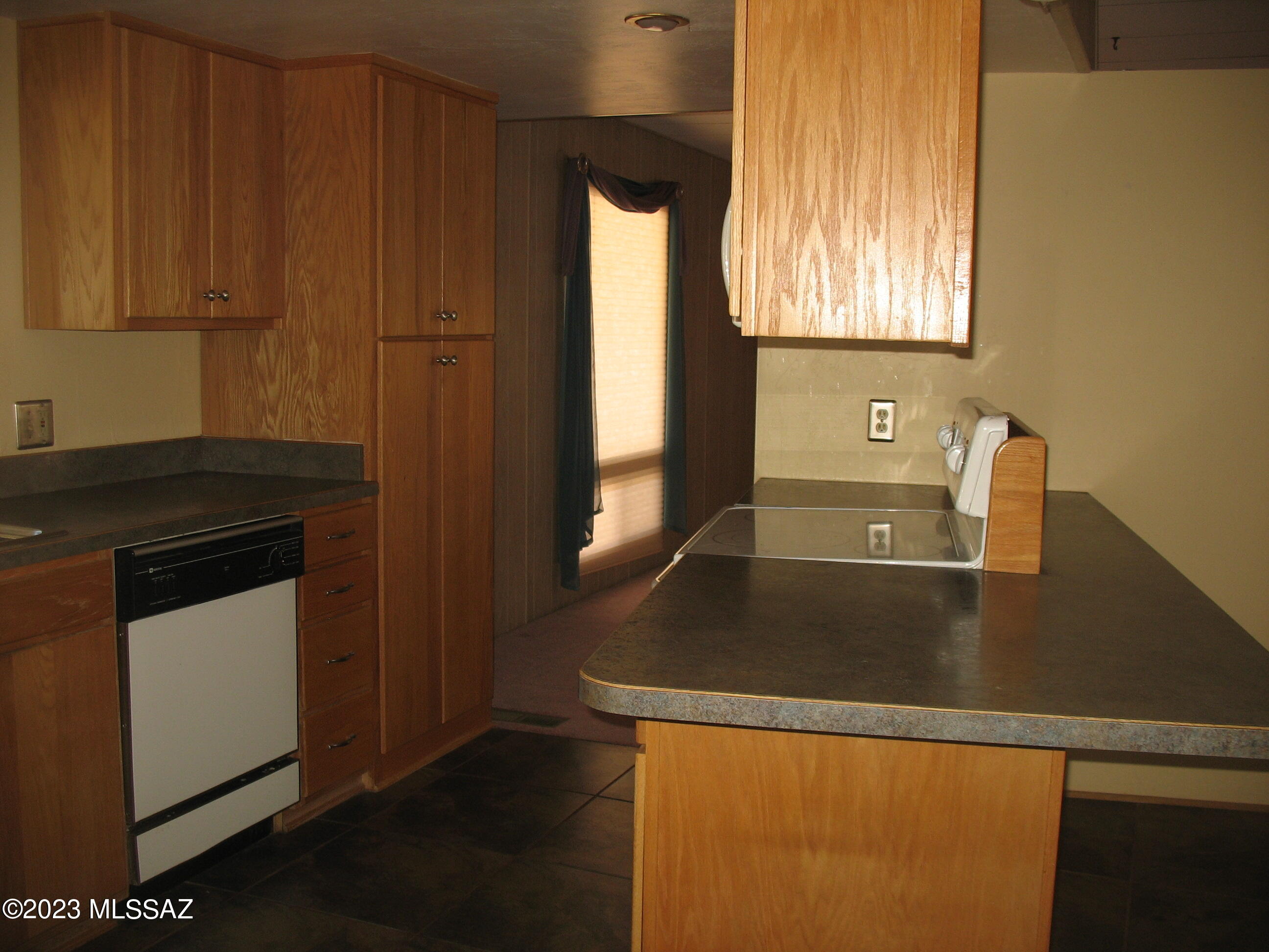 2730 South Box A Way Tucson, AZ 85713 - Photo 8 of 22