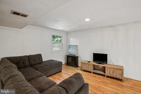 $1,250,000 | 11303 Hounds Way, North Bethesda, MD 20852