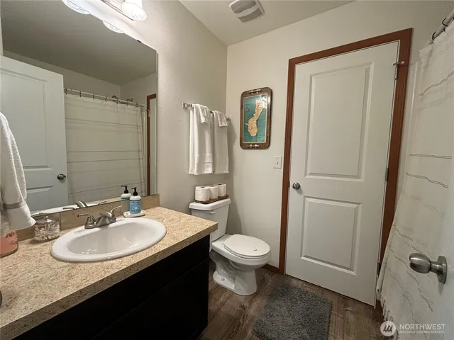 $2,900 | 680 Northeast Nantucket Street, Bremerton, WA 98310