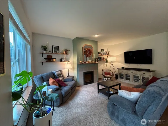 $2,900 | 680 Northeast Nantucket Street, Bremerton, WA 98310