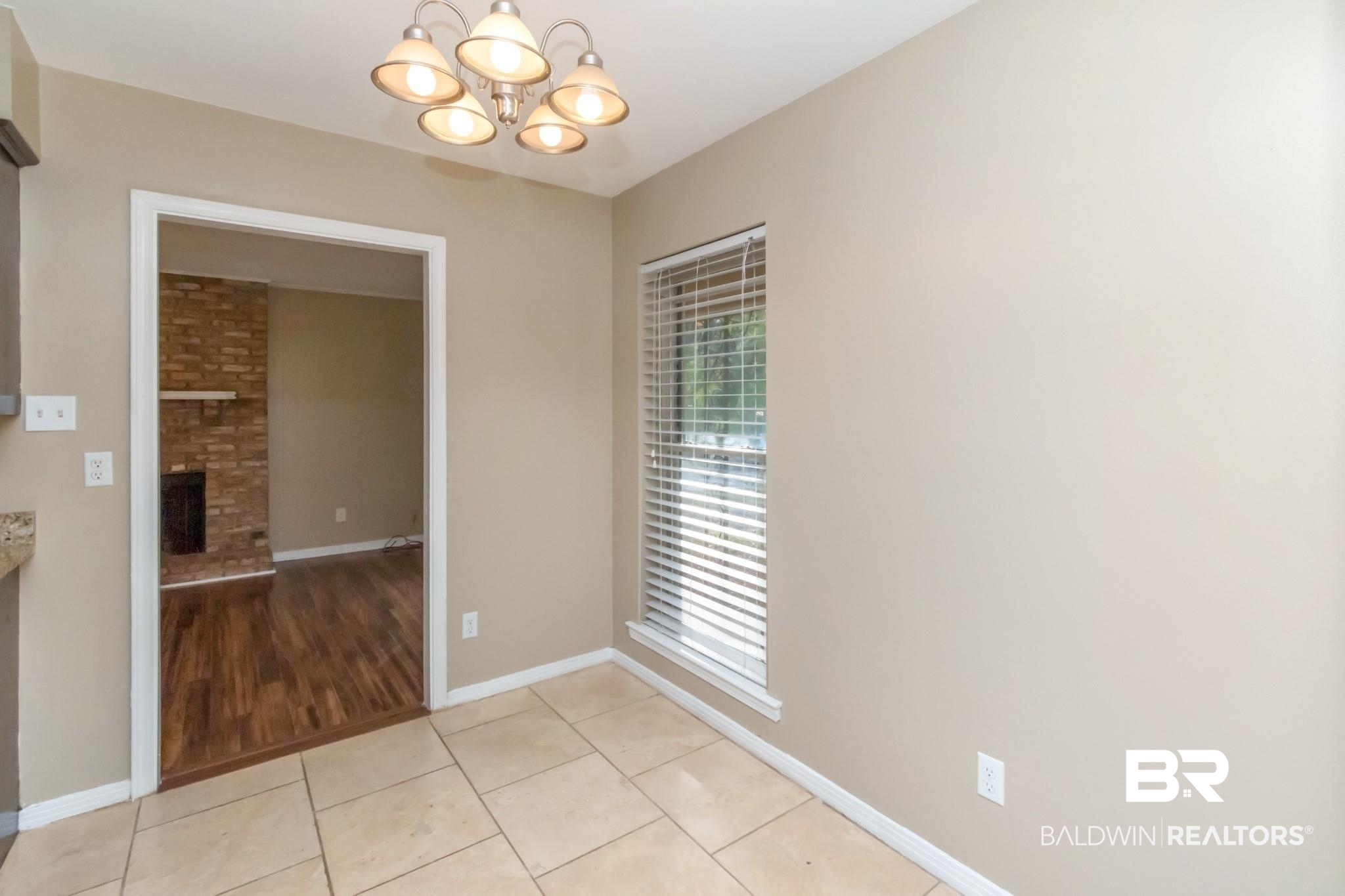 5120 Ridgedale Road Mobile, AL 36609 - Photo 4 of 35