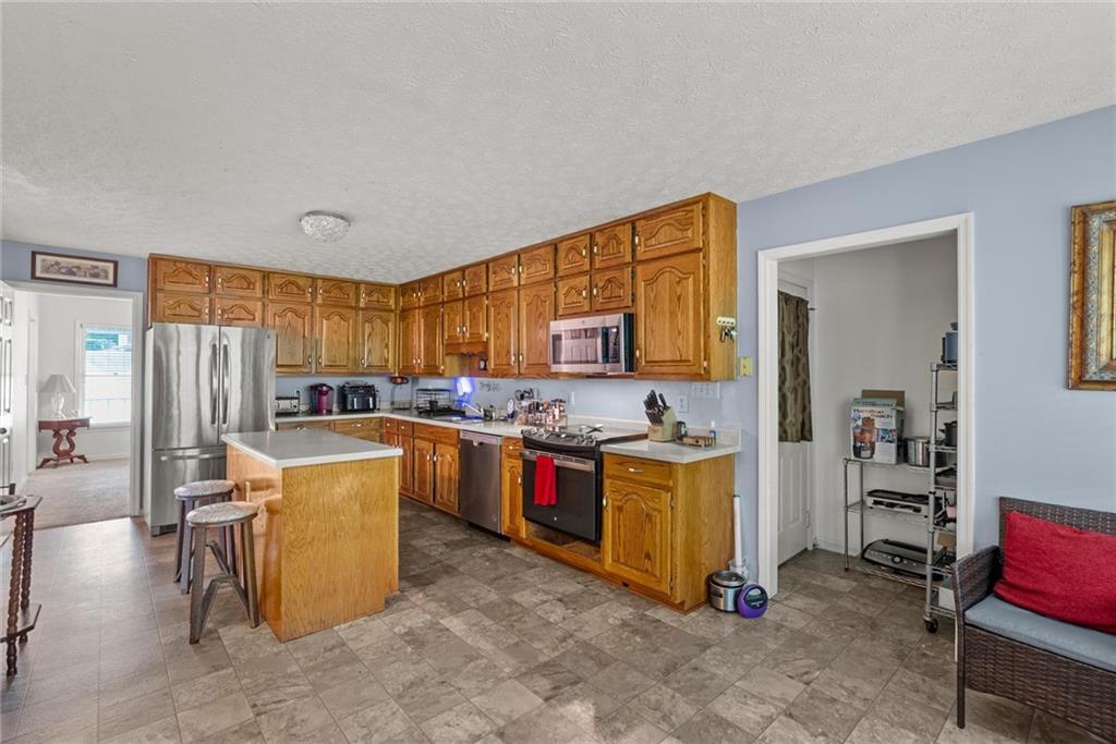 165 Hayes Circle Rex, GA 30273 - Photo 14 of 44