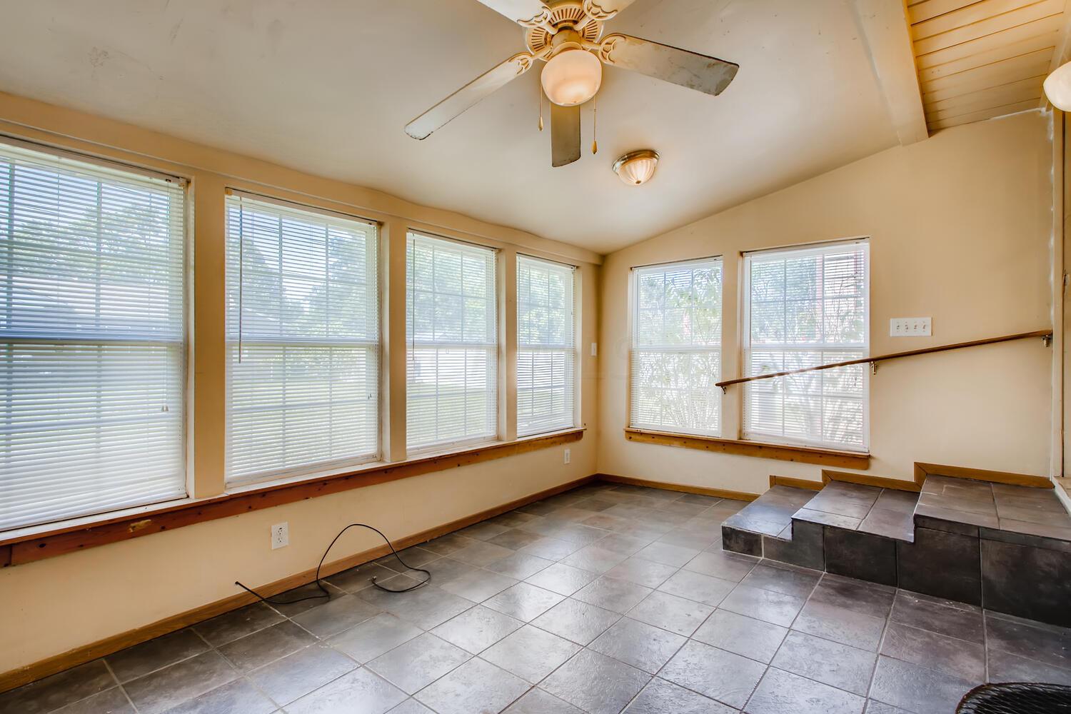 1221 Kenwick Road Columbus, OH 43209 - Photo 17 of 26 Gallery Image 17