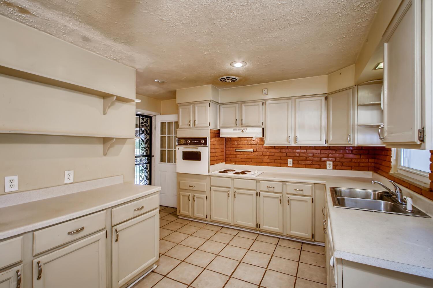 1221 Kenwick Road Columbus, OH 43209 - Photo 8 of 26 Gallery Image 8
