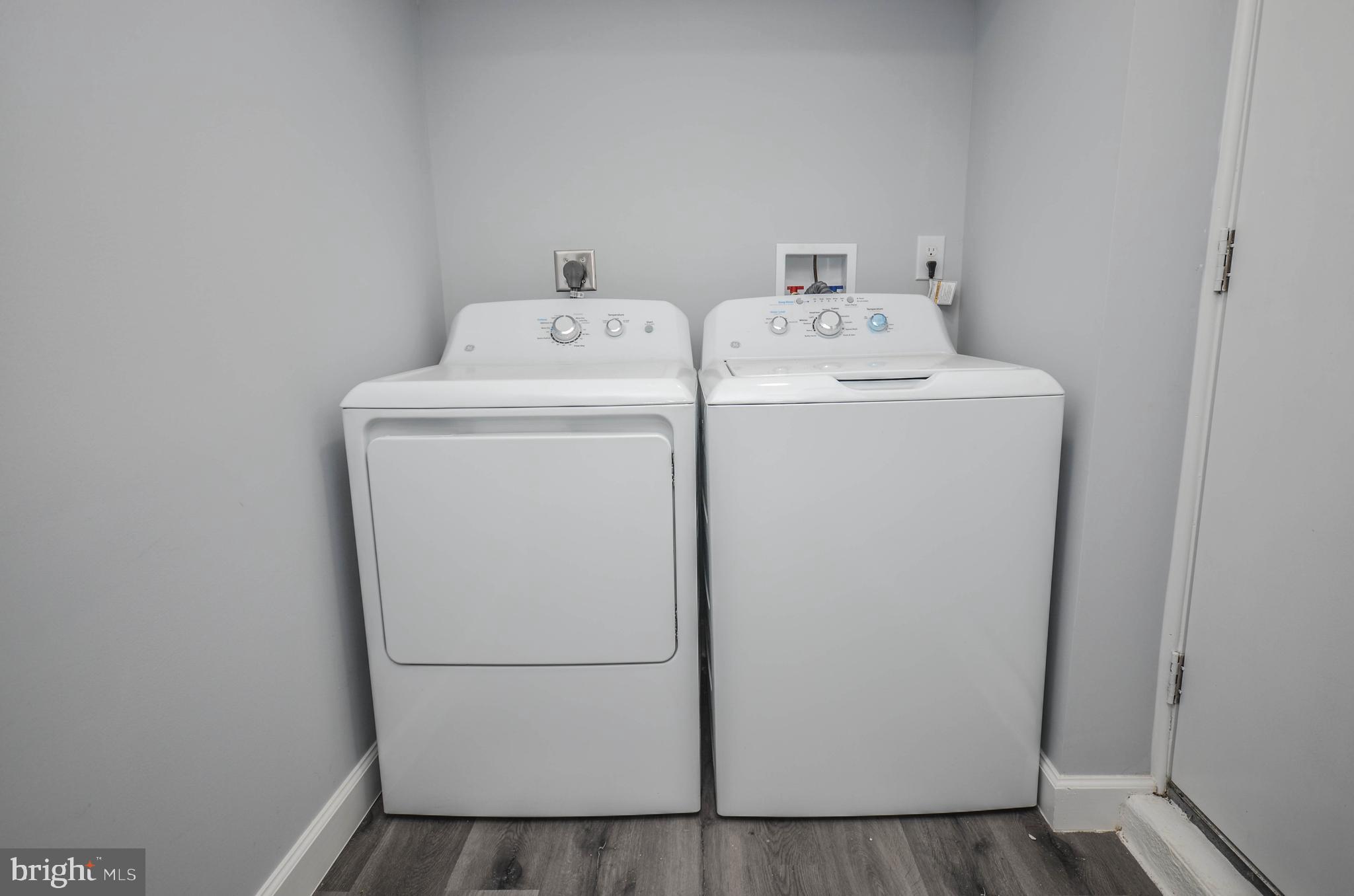3917 Dudley Avenue Baltimore, MD 21213 - Photo 18 of 23 a utility room with dryer and washer