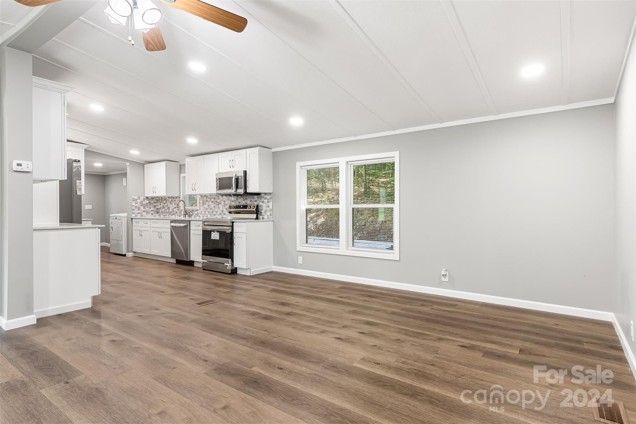 4870 Crystal Creek Road Morganton, NC 28655 - Photo 11 of 36