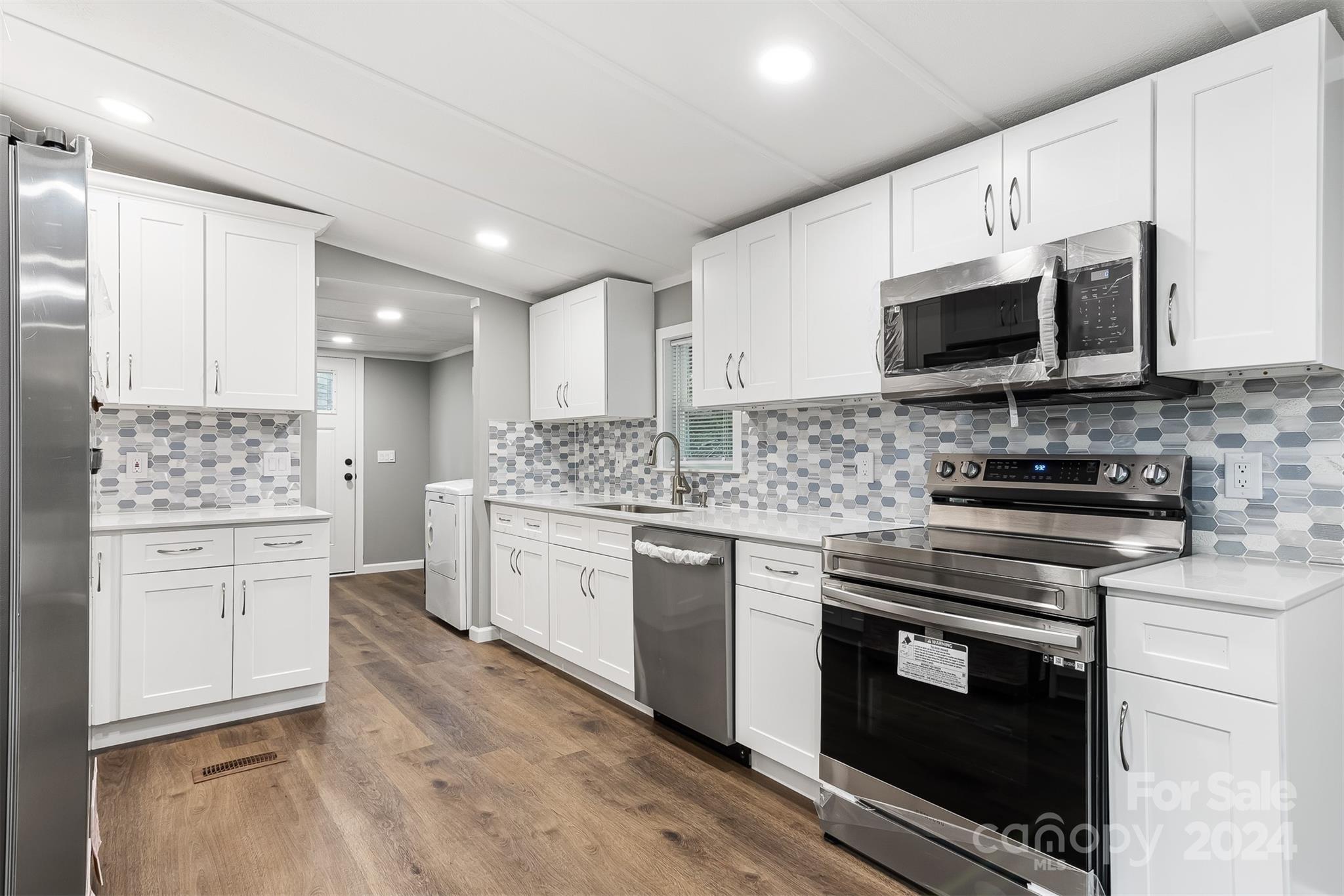 4870 Crystal Creek Road Morganton, NC 28655 - Photo 13 of 36