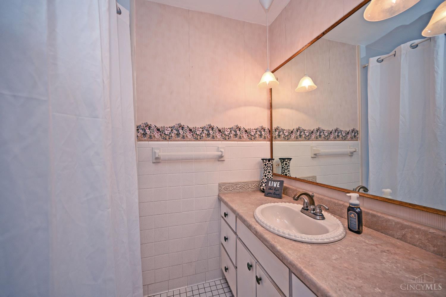 7522 East Miami River Road Cincinnati, OH 45247 - Photo 30 of 57