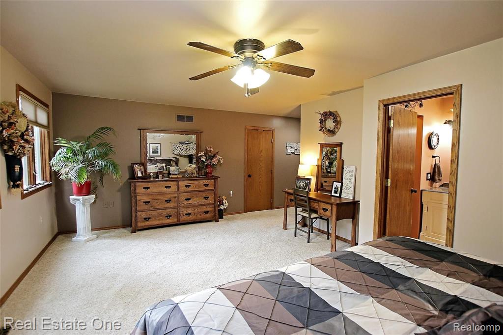 5621 Rochester Road Dryden, MI 48428 - Photo 21 of 52