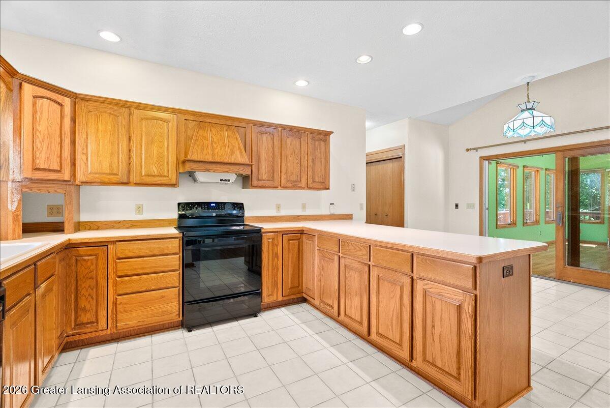 8106 South Allen Road Ashley, MI 48806 - Photo 10 of 57