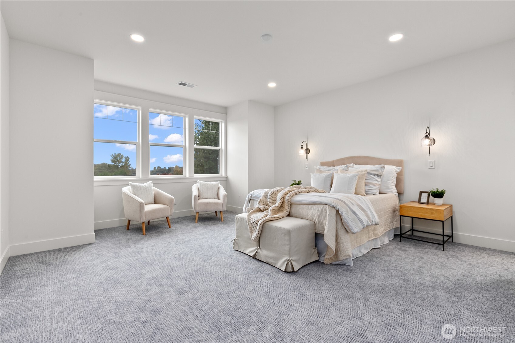 1095 Terrace Drive Lynden, WA 98264 - Photo 19 of 39 a bedroom with bed and a large window