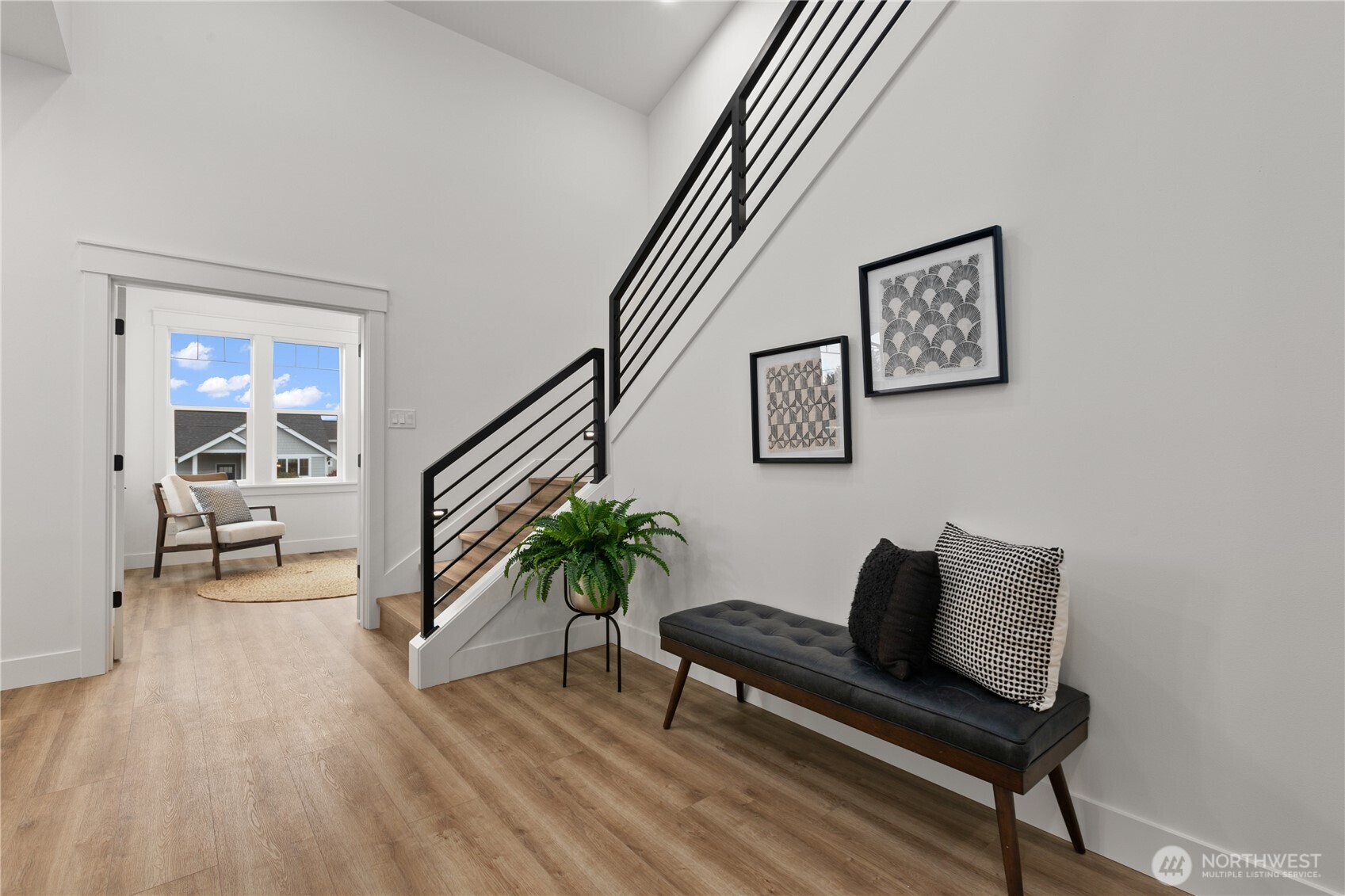 1095 Terrace Drive Lynden, WA 98264 - Photo 6 of 39 a living room with furniture and a potted plant