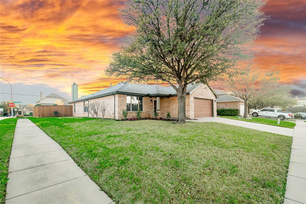 13017 Fencerow Road Fort Worth, TX 76244 - Photo 2 of 30