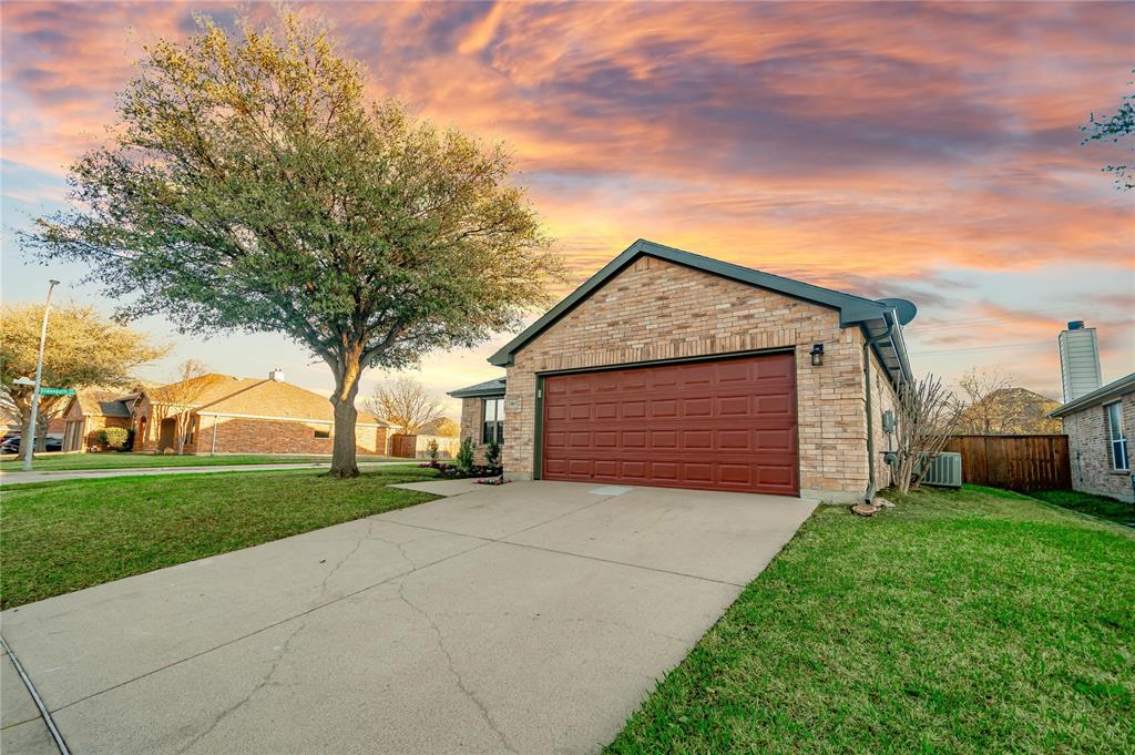 13017 Fencerow Road Fort Worth, TX 76244 - Photo 3 of 30