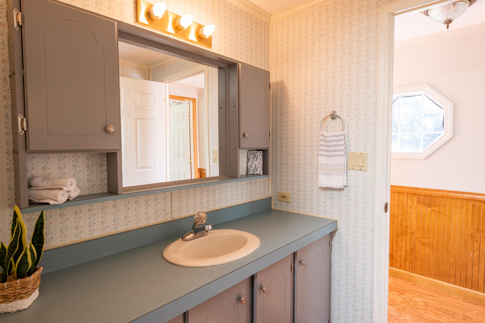 325 Belgrade Road Mount Vernon, ME 04352 - Photo 28 of 50 lakehome_belgraderd047