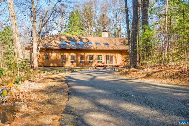 $950,000 | 298 Courthouse Mountain Lane, Madison, VA 22727