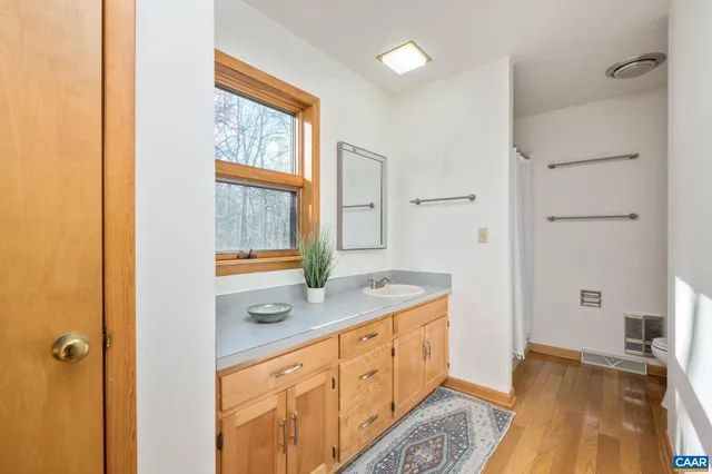 $950,000 | 298 Courthouse Mountain Lane, Madison, VA 22727