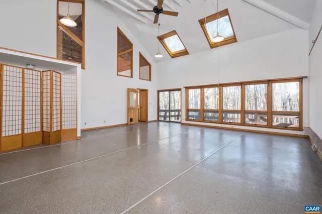 $950,000 | 298 Courthouse Mountain Lane, Madison, VA 22727