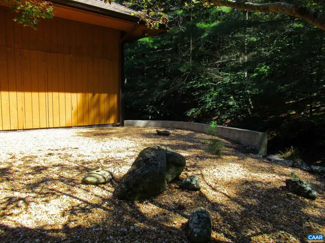 $885,000 | 298 Courthouse Mountain Lane, Madison, VA 22727