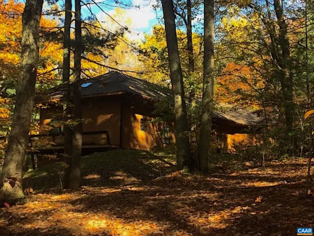 $885,000 | 298 Courthouse Mountain Lane, Madison, VA 22727