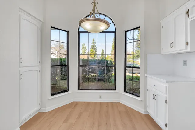 $339,900 | 961 East Foxhill Drive, Fresno, CA 93720