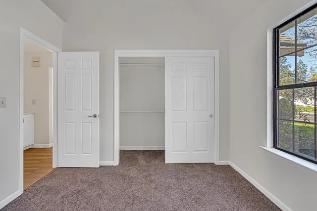 $339,900 | 961 East Foxhill Drive, Fresno, CA 93720