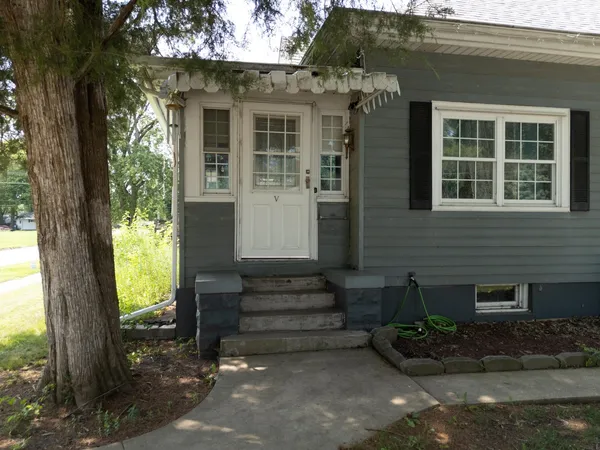 $175,000 | 225 East Pinckney Street, Pontiac, IL 61764