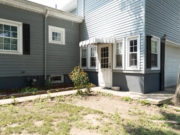 $175,000 | 225 East Pinckney Street, Pontiac, IL 61764