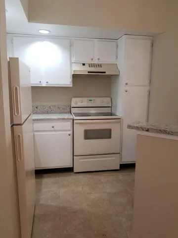 $1,850 | 1401 Village Boulevard, Unit 2121, West Palm Beach, FL 33409