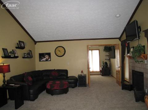 8472 East Potter Road Davison, MI 48423 - Photo 3 of 33 20338739-2.JPG