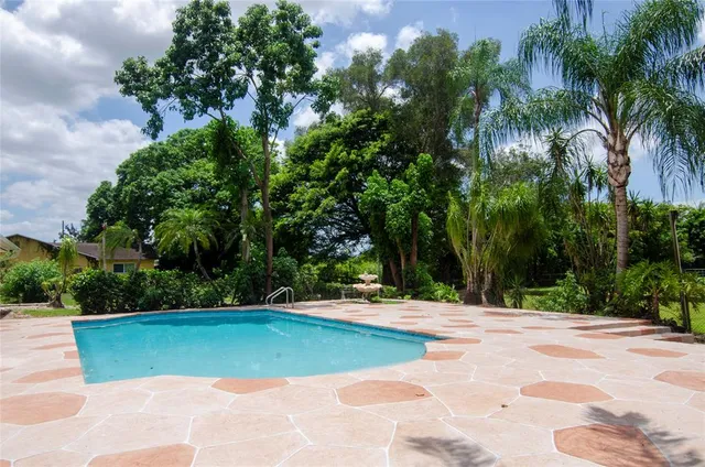 $1,995,000 | 1765 Southwest 112th Avenue, Davie, FL 33325