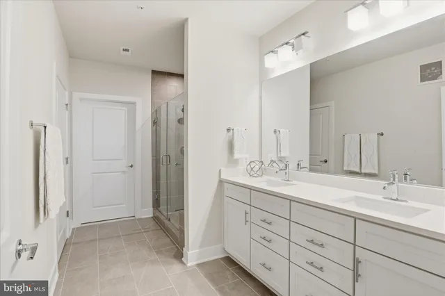 $3,700 | 106 St Ives Place, Unit 207, Oxon Hill, MD 20745