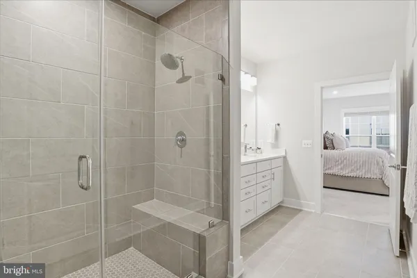 $3,700 | 106 St Ives Place, Unit 207, National Harbor, MD 20745