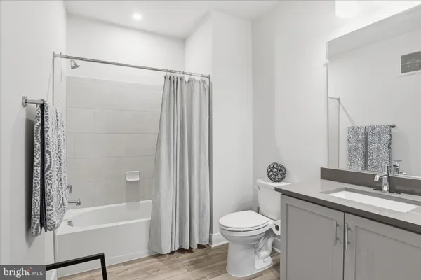 $3,700 | 106 St Ives Place, Unit 207, National Harbor, MD 20745