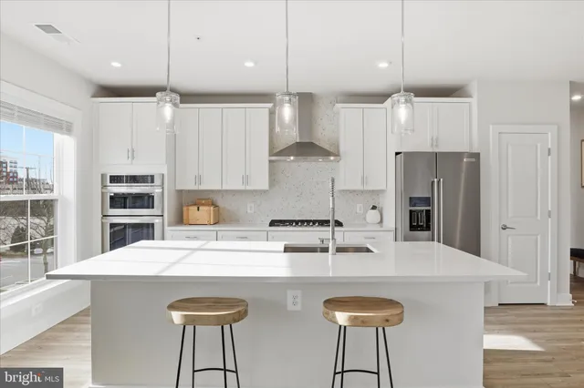 $3,700 | 106 St Ives Place, Unit 207, Oxon Hill, MD 20745