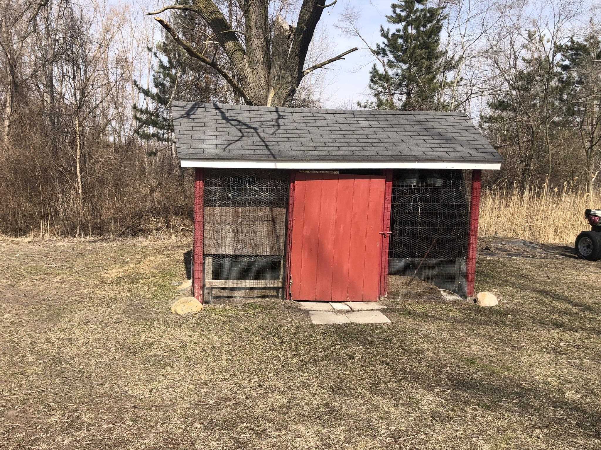 8009 Marsh Road Algonac, MI 48001 - Photo 32 of 37 50103637-31.JPG