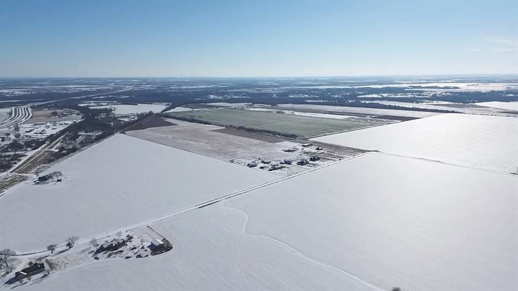 1071 Trumbull Road Ferris, TX 75125 - Photo 10 of 28