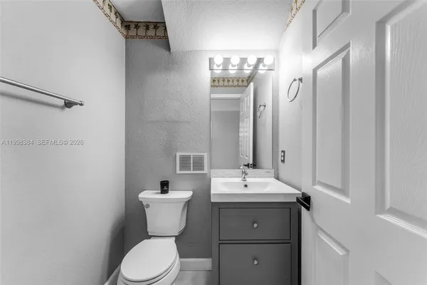 $3,500 | 239 Southeast 31st Terrace, Homestead, FL 33033