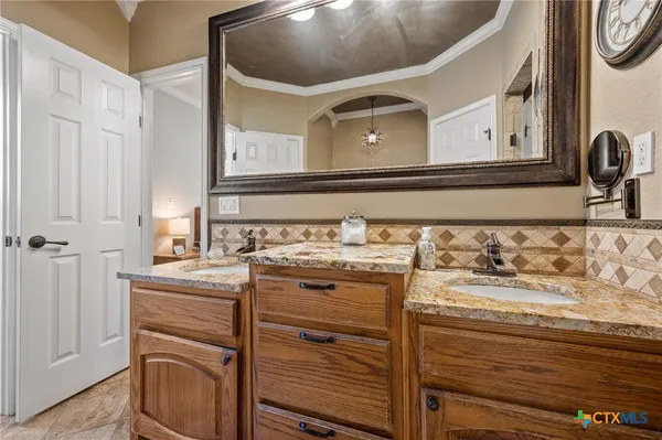 $777,000 | 2804 County Road 1045, Lampasas, TX 76550