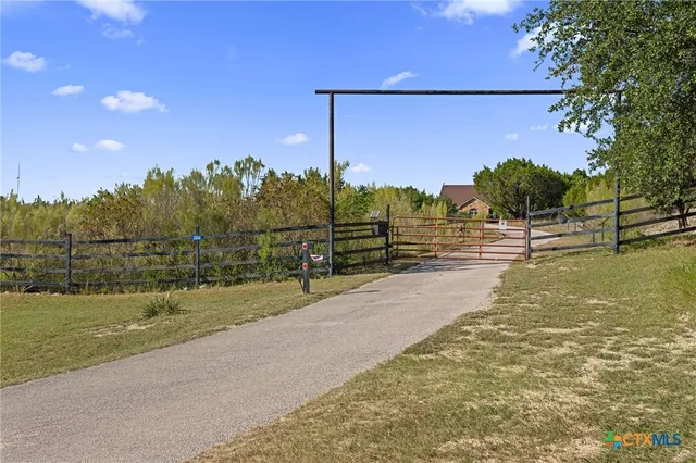 $777,000 | 2804 County Road 1045, Lampasas, TX 76550