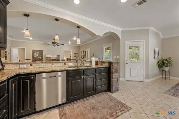 $777,000 | 2804 County Road 1045, Lampasas, TX 76550