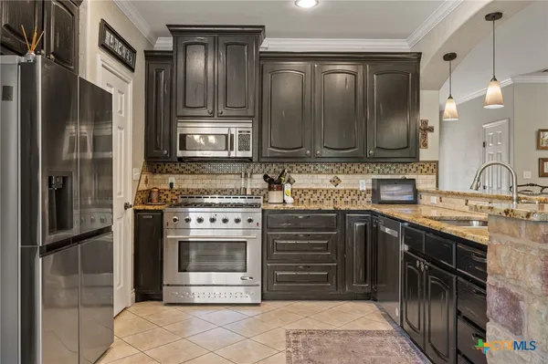 $777,000 | 2804 County Road 1045, Lampasas, TX 76550