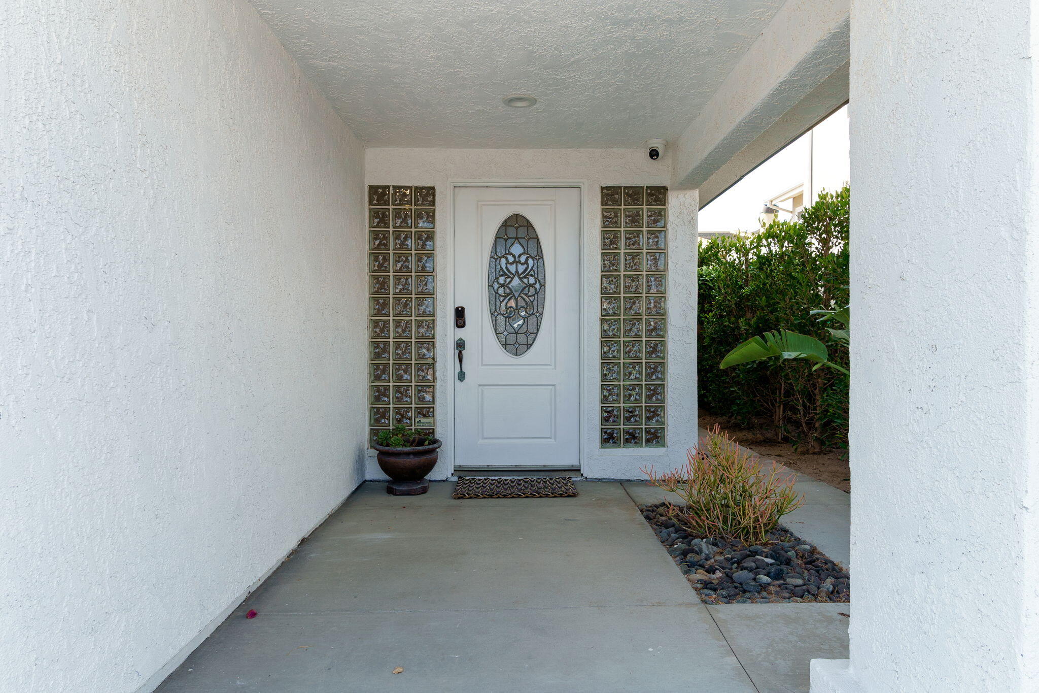 5235 Sealane Way Oxnard, CA 93035 - Photo 5 of 53 a view of a entrance