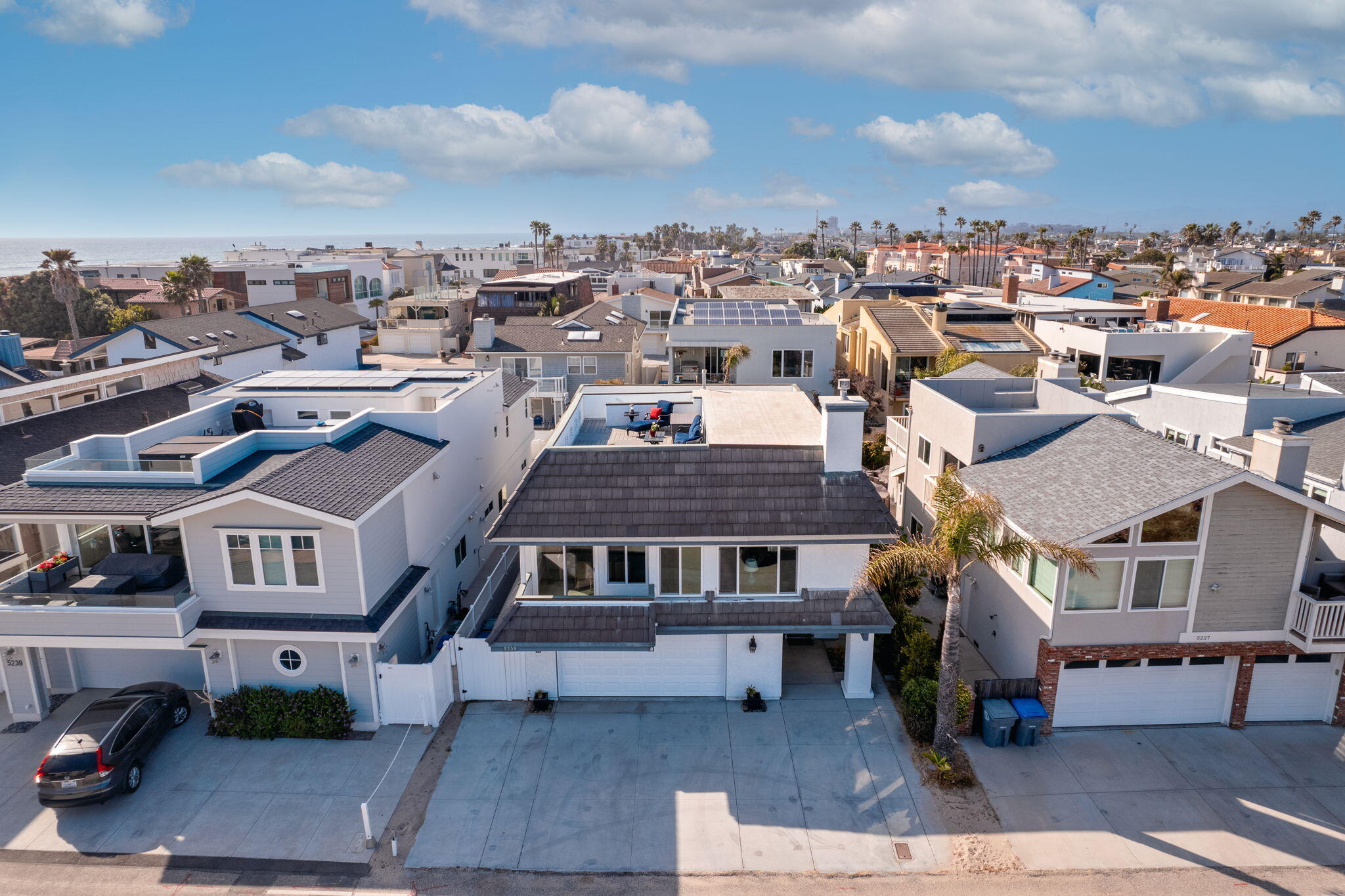 5235 Sealane Way Oxnard, CA 93035 - Photo 52 of 53 an aerial view of a house with a garden