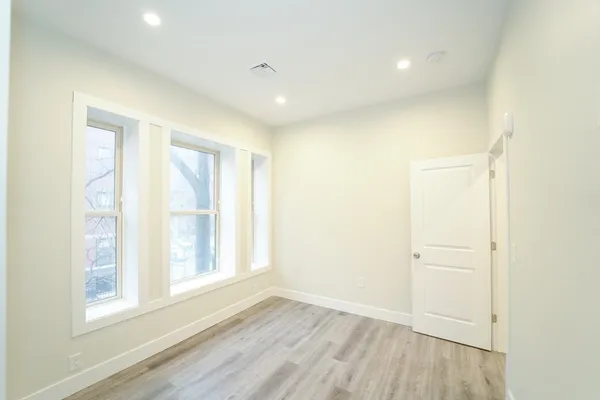 $5,000 | 424 Marlborough Street, Unit 1, Boston, MA 02115